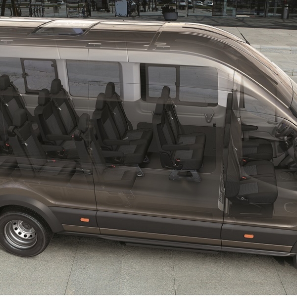 FOTO Transit Minibús (4.)