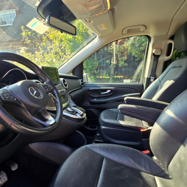 v220-interior-conductor